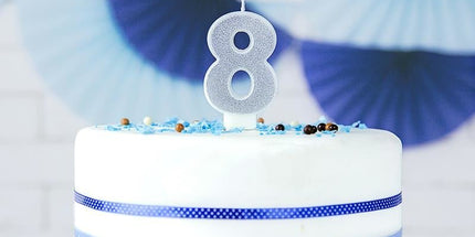 Geburtstagskerze Zahl 8, silber glitzer, 7 cm