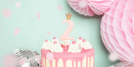 Geburtstagskerze Zahl 2 mit Krone, Rosa – 9,5 cm Dekokerze